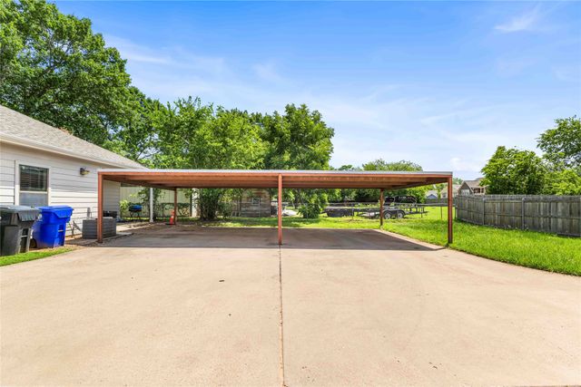 200 Garden Drive, Waco, TX 76706