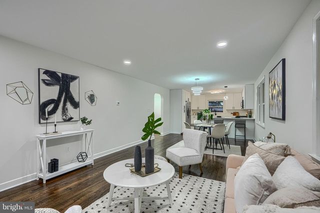 5206 HAZELWOOD AVE, Baltimore, MD 21206