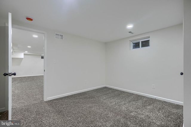 5206 HAZELWOOD AVE, Baltimore, MD 21206