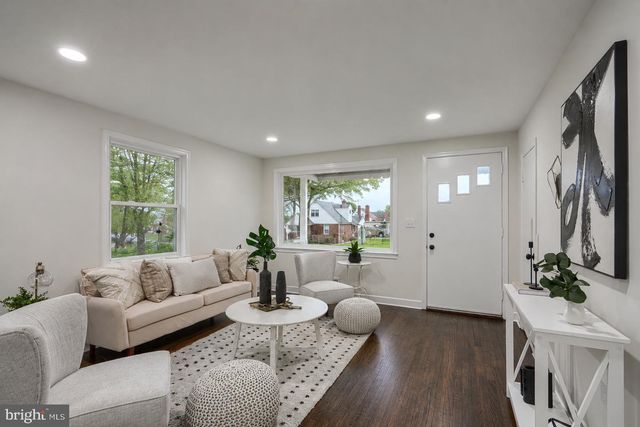 5206 HAZELWOOD AVE, Baltimore, MD 21206