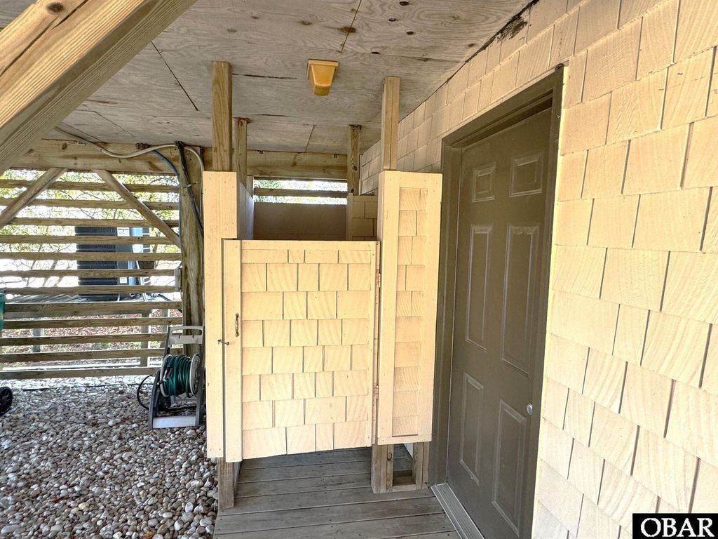Image 22 of property listing at 107 Sheldrake Court, Duck, NC 27949