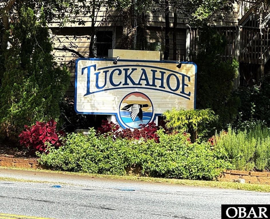 Image 23 of property listing at 107 Sheldrake Court, Duck, NC 27949