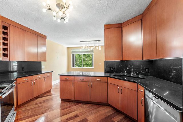 790 Andrews Avenue C206, Delray Beach, FL 33483