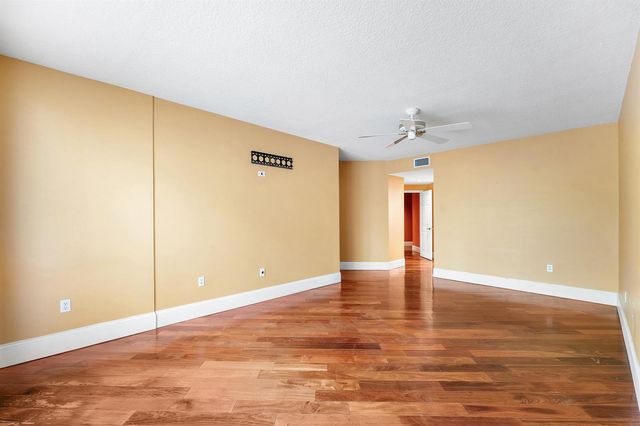 790 Andrews Avenue C206, Delray Beach, FL 33483