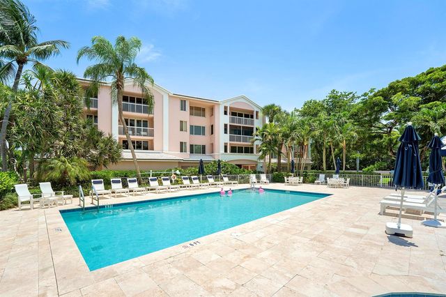 790 Andrews Avenue C206, Delray Beach, FL 33483