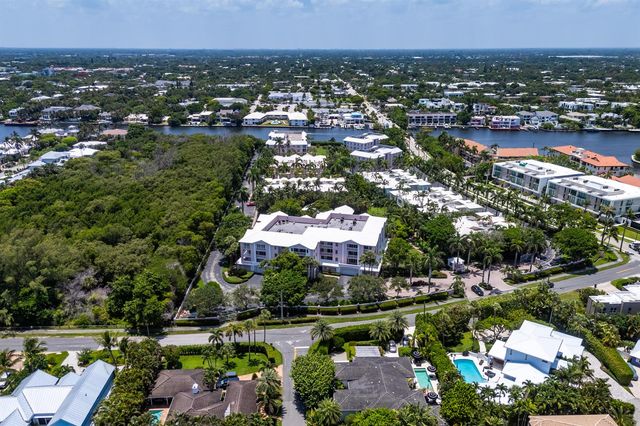 790 Andrews Avenue C206, Delray Beach, FL 33483