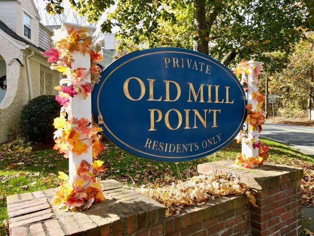 19 Riverway, Harwich, MA 02671