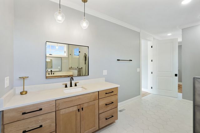 3755 Holmes Gap Rd, Watertown, TN 37184