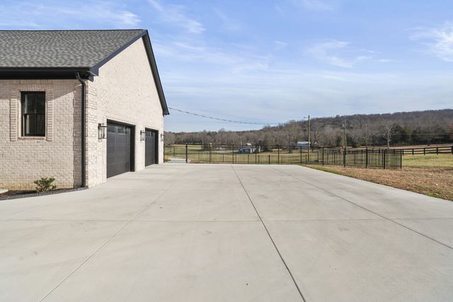 3755 Holmes Gap Rd, Watertown, TN 37184