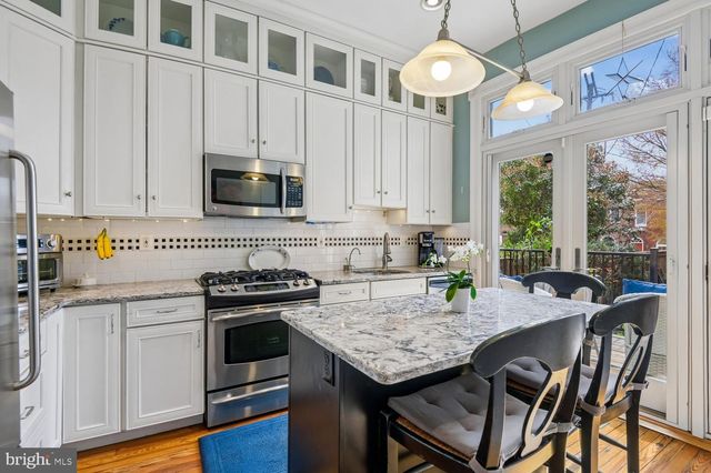 335 WARREN AVE, Baltimore, MD 21230