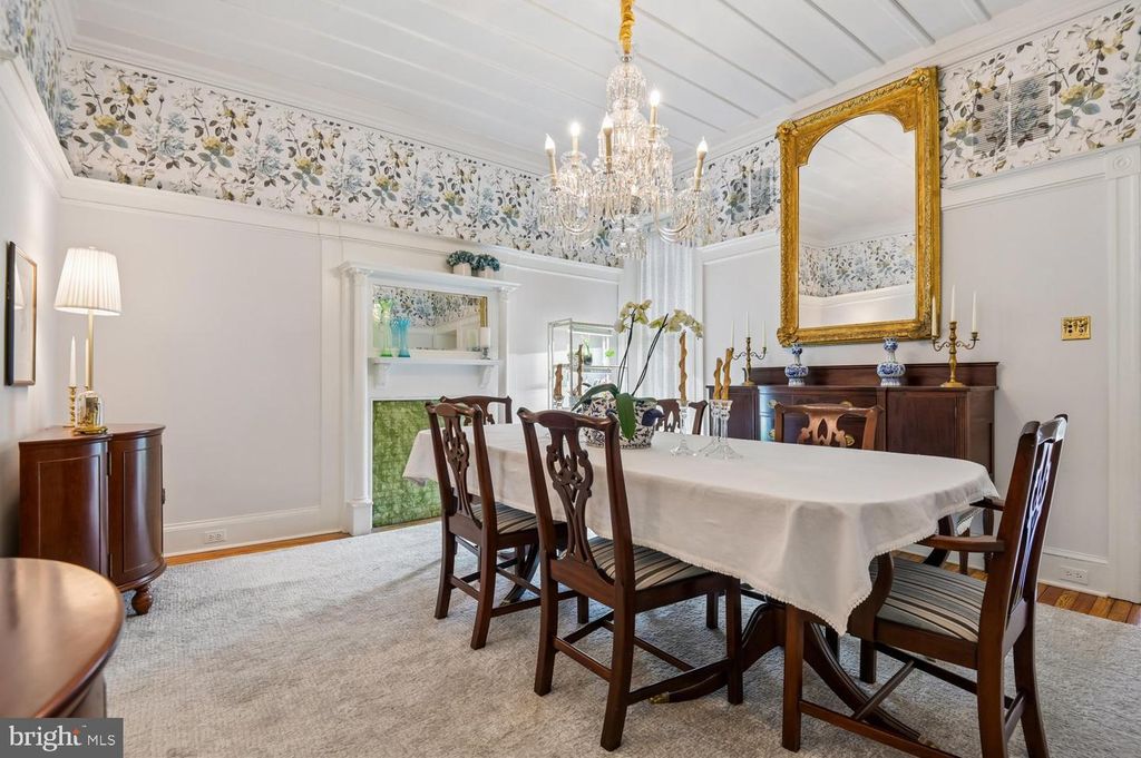 Image 15 of property listing at 335 WARREN AVE, Baltimore, MD 21230