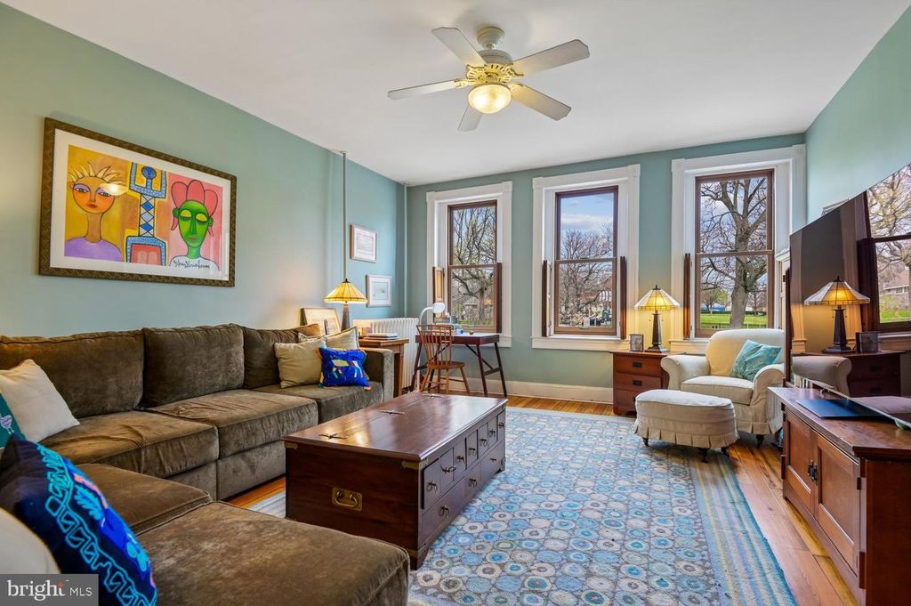 Image 26 of property listing at 335 WARREN AVE, Baltimore, MD 21230