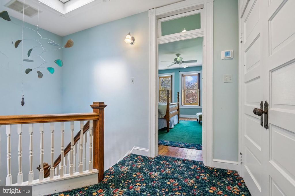 Image 34 of property listing at 335 WARREN AVE, Baltimore, MD 21230