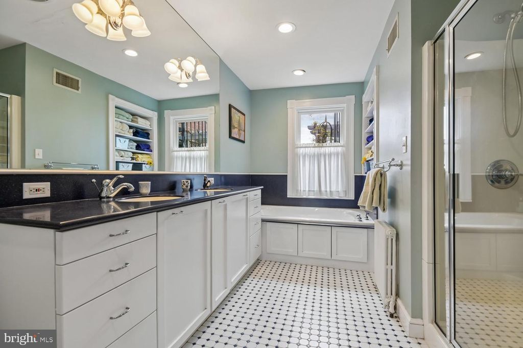 Image 38 of property listing at 335 WARREN AVE, Baltimore, MD 21230