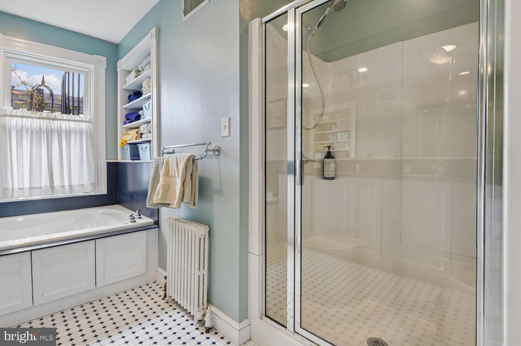 Image 39 of property listing at 335 WARREN AVE, Baltimore, MD 21230