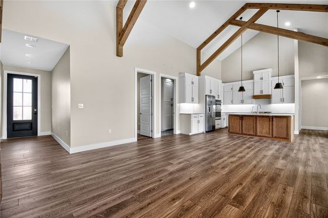 701 South Metz St, Orange Grove, TX 78372