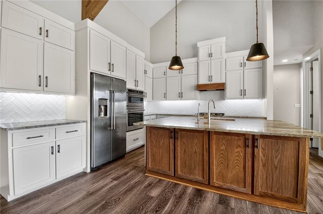 701 South Metz St, Orange Grove, TX 78372