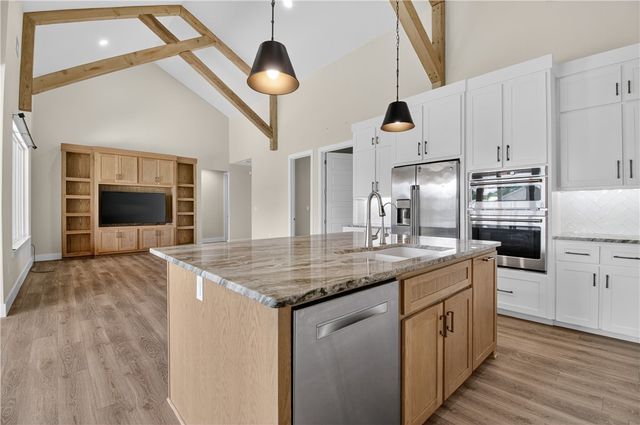 701 South Metz St, Orange Grove, TX 78372