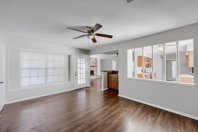 1005 Whitewater Trail, Desoto, TX 75115