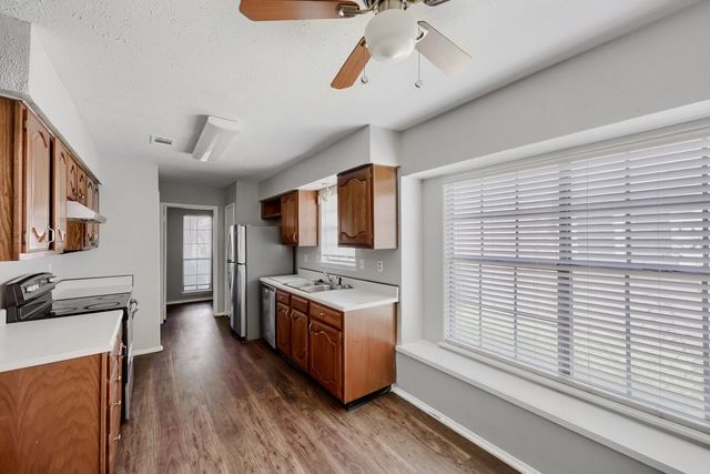 1005 Whitewater Trail, Desoto, TX 75115