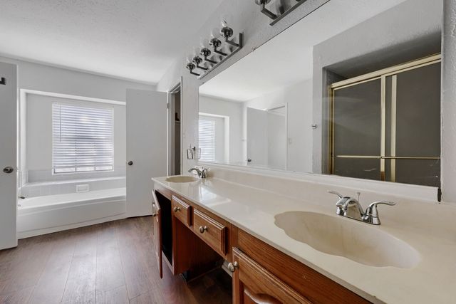 1005 Whitewater Trail, Desoto, TX 75115