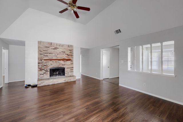 1005 Whitewater Trail, Desoto, TX 75115
