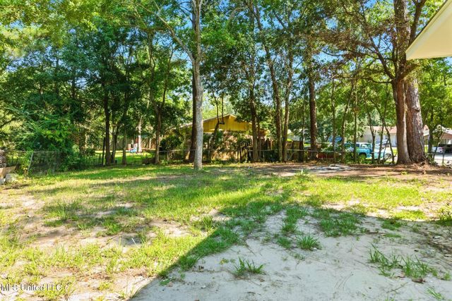 2401 Oxford Drive, Gautier, MS 39553