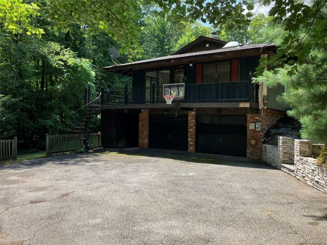 46 Mac Farlane Road, Wappingers Falls, NY 12590