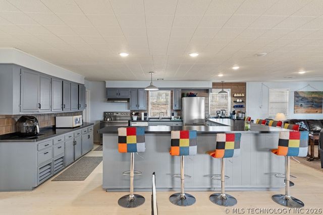 7386 Sooner Road, Kingston, OK 73439