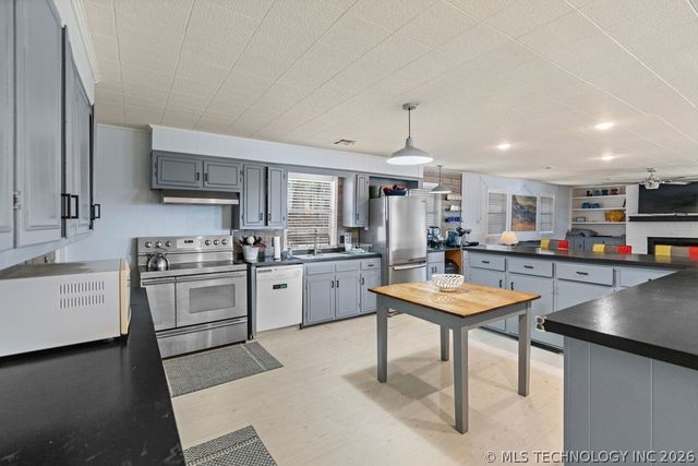 7386 Sooner Road, Kingston, OK 73439