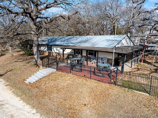 7386 Sooner Road, Kingston, OK 73439
