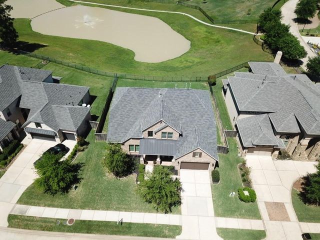 4906 Tres Lagos Drive, Spring, TX 77389