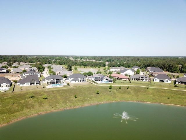 4906 Tres Lagos Drive, Spring, TX 77389