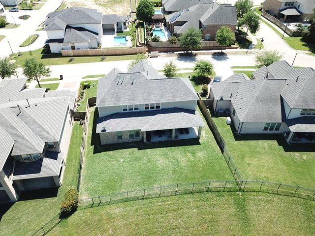 4906 Tres Lagos Drive, Spring, TX 77389