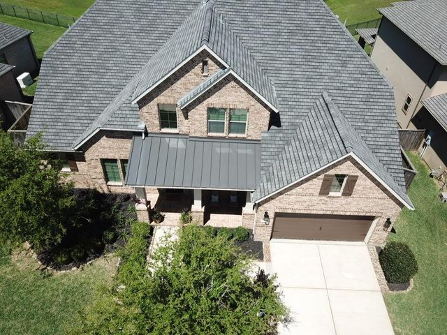 4906 Tres Lagos Drive, Spring, TX 77389