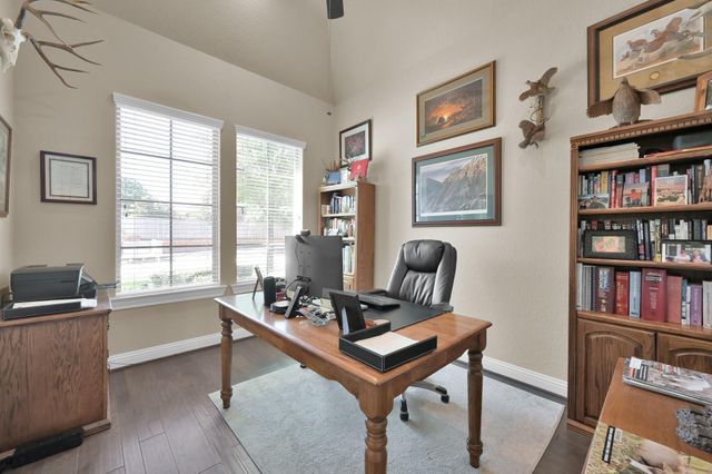 4906 Tres Lagos Drive, Spring, TX 77389