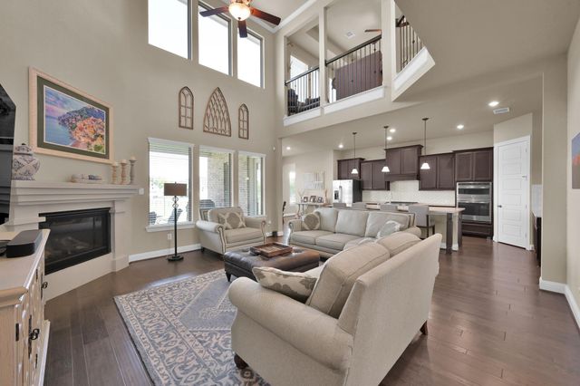 4906 Tres Lagos Drive, Spring, TX 77389