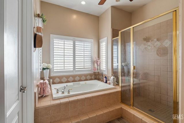 4107 Rock Lake Drive, Bakersfield, CA 93313