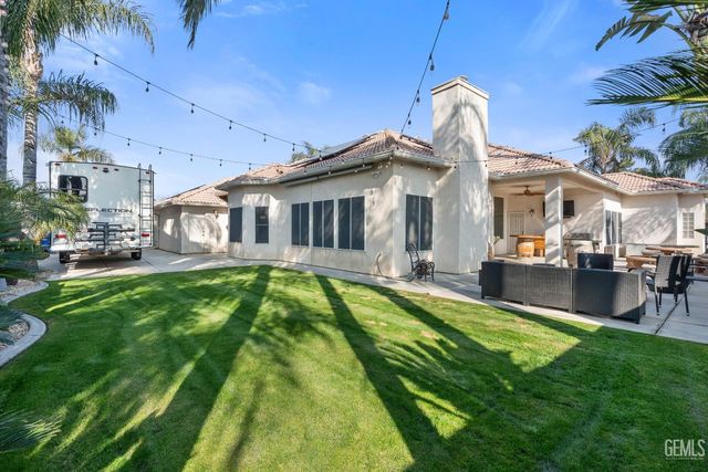 4107 Rock Lake Drive, Bakersfield, CA 93313