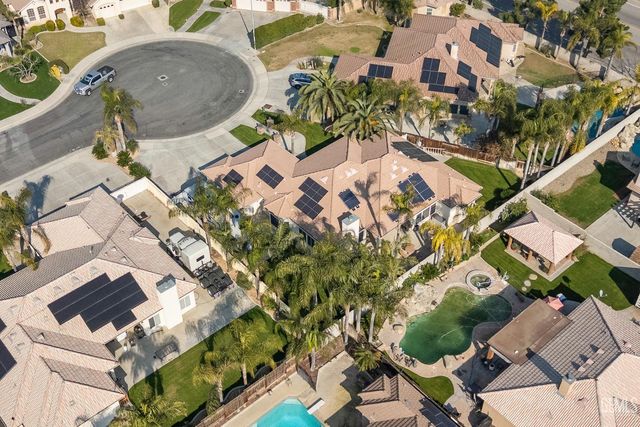 4107 Rock Lake Drive, Bakersfield, CA 93313