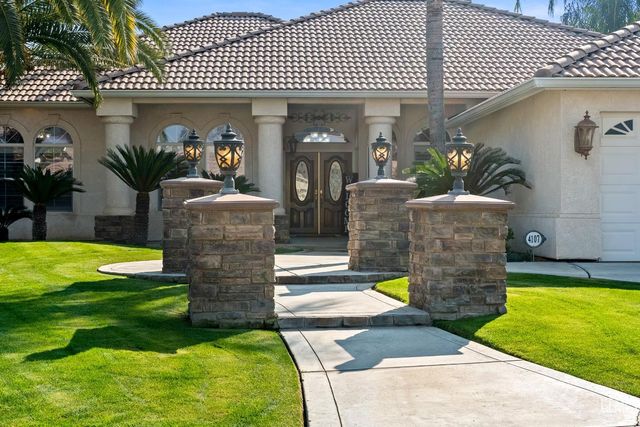 4107 Rock Lake Drive, Bakersfield, CA 93313