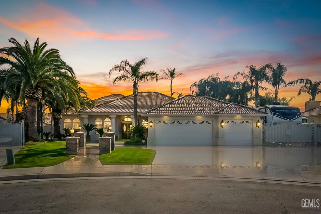 4107 Rock Lake Drive, Bakersfield, CA 93313