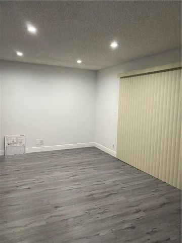 401 SW 86th Ave 103, Pembroke Pines, FL 33025