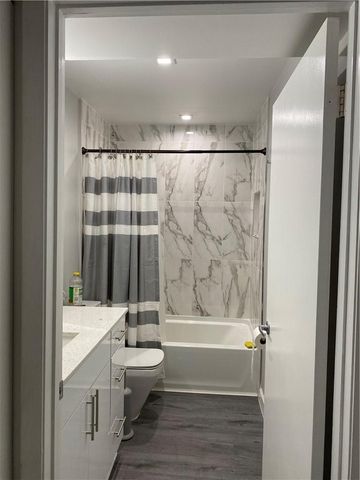 401 SW 86th Ave 103, Pembroke Pines, FL 33025