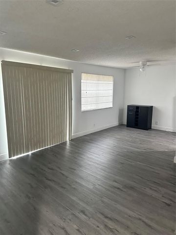 401 SW 86th Ave 103, Pembroke Pines, FL 33025