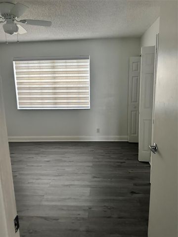 401 SW 86th Ave 103, Pembroke Pines, FL 33025