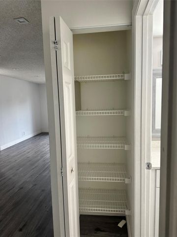 401 SW 86th Ave 103, Pembroke Pines, FL 33025