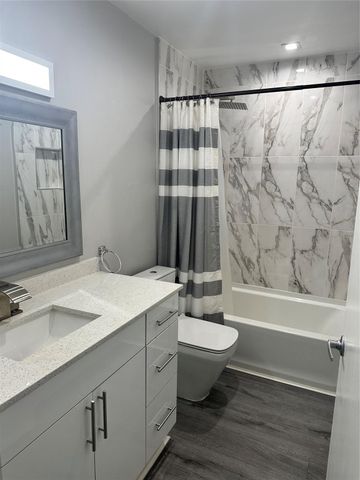 401 SW 86th Ave 103, Pembroke Pines, FL 33025