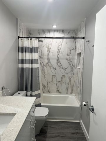 401 SW 86th Ave 103, Pembroke Pines, FL 33025