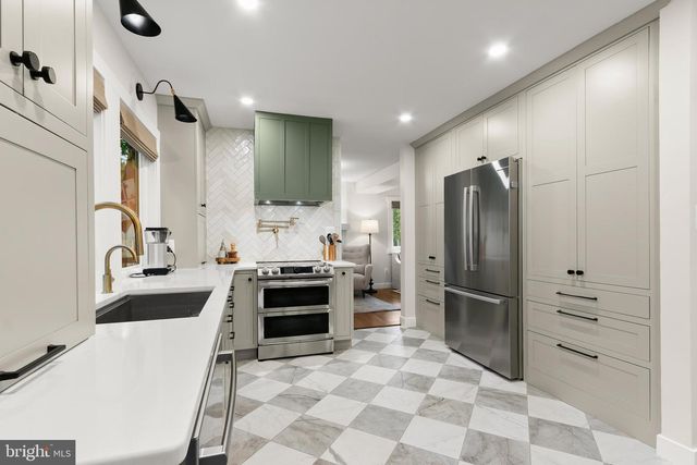 9481 GRECO GARTH, Columbia, MD 21045